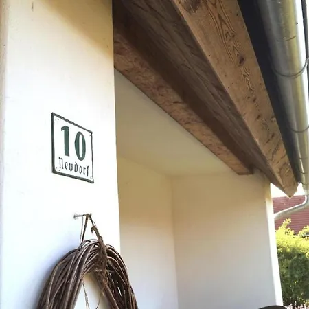 Апартаменты Vulcania - Idyllisches Gaestehaus Mit Pool Ilz
